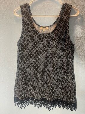 Black & Cream Patterned Lace-Hem Tank Top